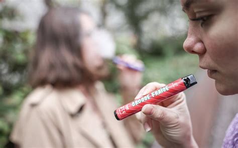2firsts Proposed Ban On Disposable E Cigarettes In French Parliament