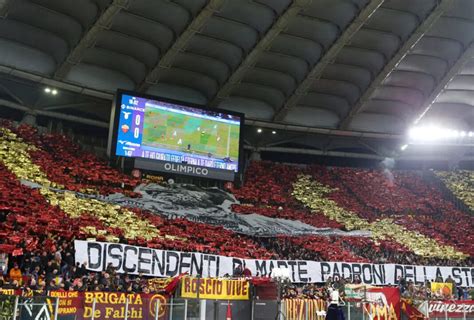 Lazio Roma La Coreografia Della Curva Sud Discendenti Di Marte