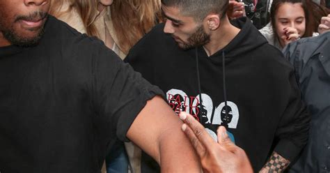 Gigi Hadid et son compagnon Zayn Malik quittent l appartement de Gigi à