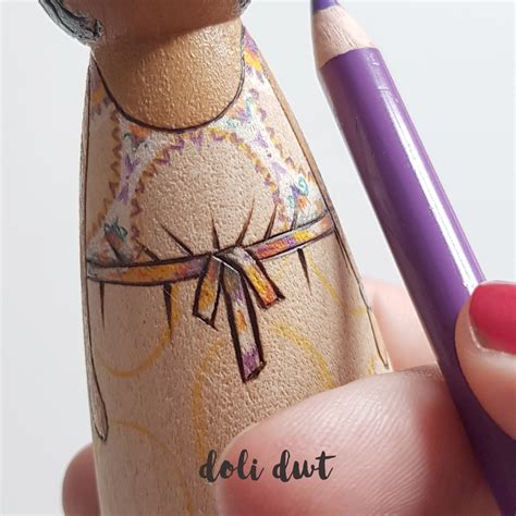 Not Painted Peg Dolls The Magic Behind My Work Doli Dwt Peg Dolls