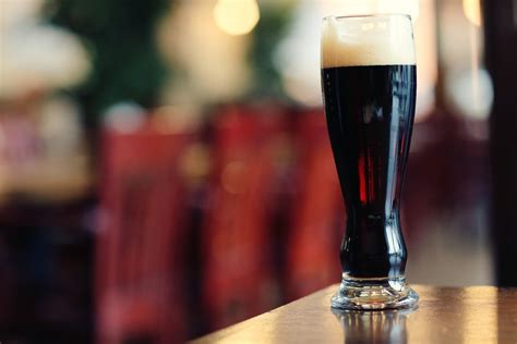 What Stout Beer Is: Taste, 8 Brands + 8 Best Beers - Domestic Fits