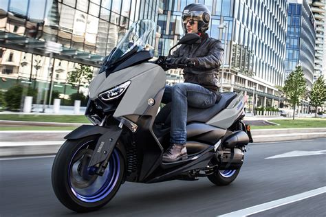 Scooters Yamaha XMax Et TMax 2021