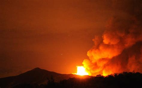 Eruption volcano, Sakurajima, night, Japan wallpaper | other ...