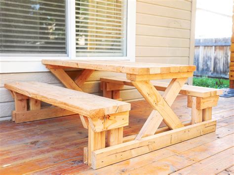 Diy Picnic Table With Built In Drink Holders Wood Easy