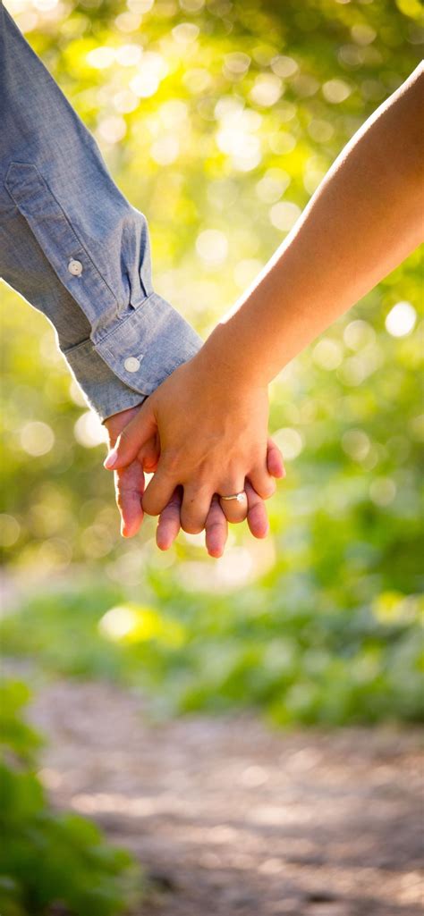 Holding Hands Wallpapers 4k Hd Holding Hands Backgrounds On Wallpaperbat