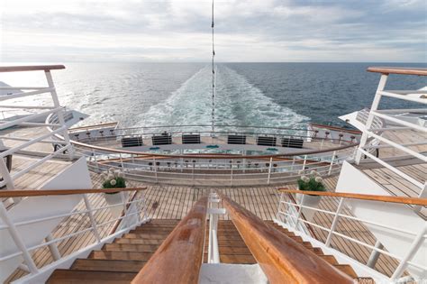 Mit Der Artania Und Phoenix Reisen Auf Kurzkreuzfahrt