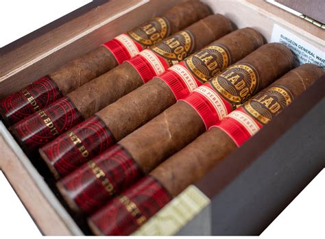 Buy Cuba Aliados Robusto By E P Carrillo Online At Small Batch Cigar