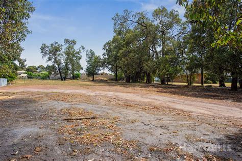 29 Robinson Street Gingin Wa 6503 Domain