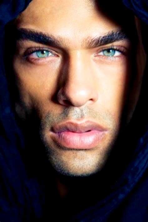 Pin On Bello Bueno Le Beau Blue Eyed Men Beautiful Eyes Beautiful Men