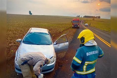 Homem fica ferido em capotamento de veículo na PR 532 em Apucarana