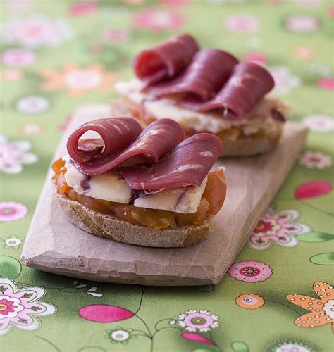 Tartines De Magret De Canard Au Cheddar Aux Airelles Recettes De