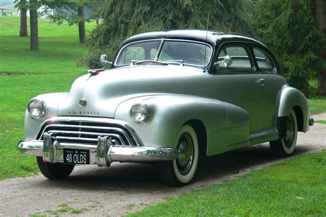 1948 Oldsmobile - I want one of these for picture and end of the night ...