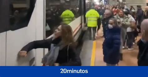 Alta tensión en Atocha los retrasos hacen explotar a los pasajeros