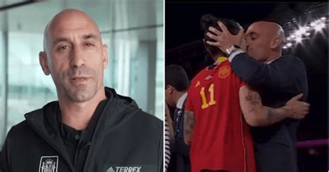 Spain FA president Luis Rubiales apologises for kissing Jenni Hermoso ...