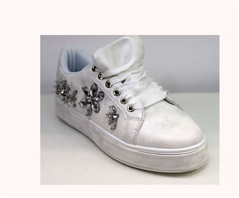 Дамски кецове с камъни - 6001 - бели - Alis.bg - Fashion & Style