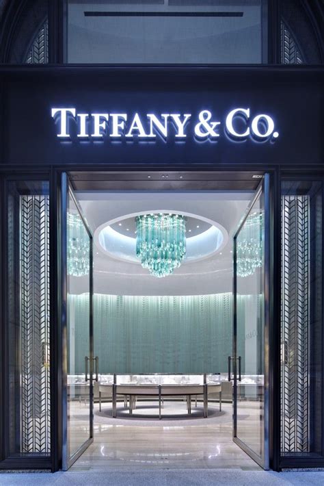 Pin By Barbara Riley On Architecture Tiffany Co Tiffany Tiffany