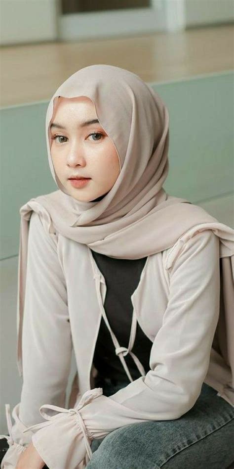 Pin Oleh Jerry Di Hijab Sosok Perempuan Gaya Hijab Wanita Cantik