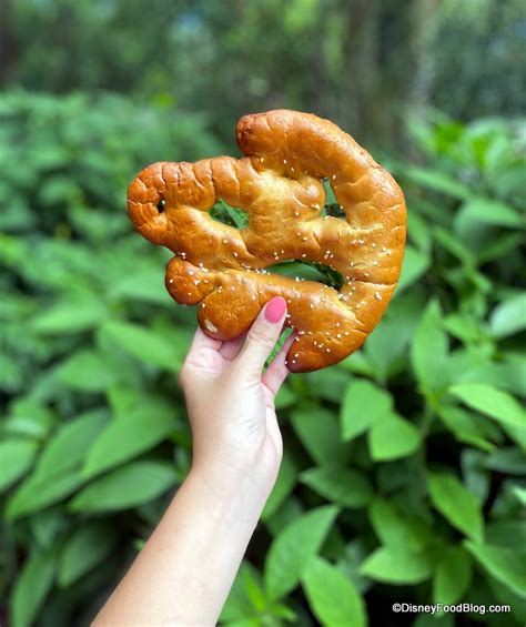 News This Simba Snack Is Back In Disneys Animal Kingdom The Disney