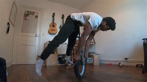 Balance Trick 1 Youtube