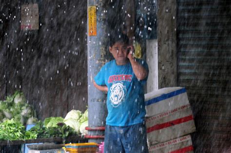 Deadly Typhoon Megi Blows Through Taiwan And China