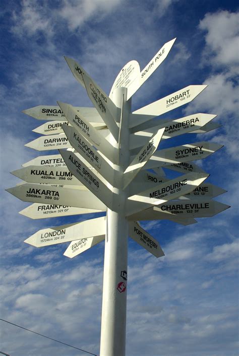 Gambar : sayap, pos, langit, jalan, putih, bunga, kincir angin ...