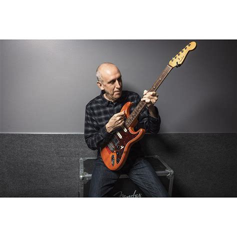 【fender】ロサンゼルスを代表するセッションギタリスト、”michael Landau”のシグネイチャーモデル、 ”coma”の愛称を持つ