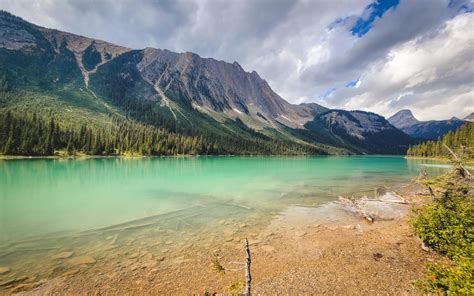 Sherbrooke Lake Hike In Yoho National Park