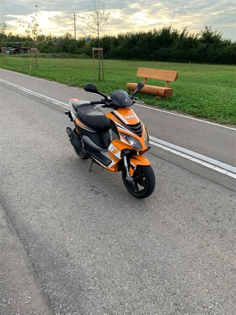 Piaggo NRG Power DD 50ccm Roller Mit Ersatzteilspender Kaufen Auf