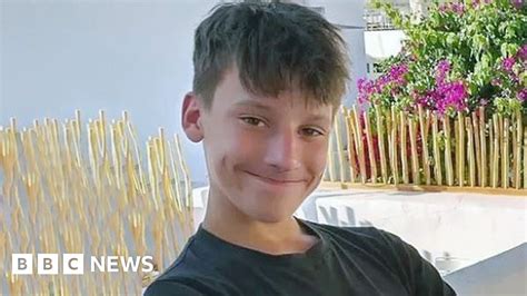 Meta releases sextortion data after mum's criticism - BBC News