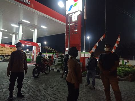 Patroli Malam Di Spbu Antisipasi Kemacetan Dan Penimbunan Bbm