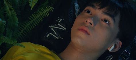 Hot boy đẹp như trai Hàn đang gây sốt trong phim thế sóng Bão Ngầm trên VTV1 là ai