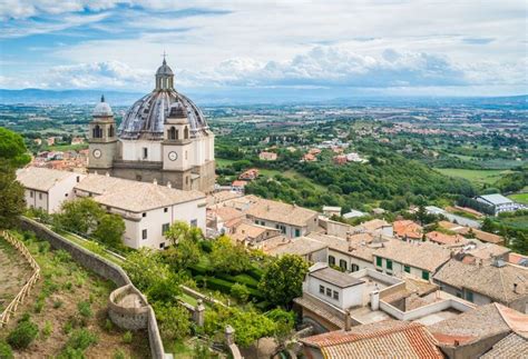 7 Of The Prettiest Towns For A Quick Day Trip From Rome Day Trips