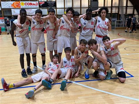 U15 GOLD QUARTI DI FINALE FOUR MIDABILI GLI STARS NON ARGINANO