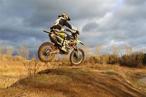 Dirt Bike Racing Wallpapers - Top Free Dirt Bike Racing Backgrounds ...