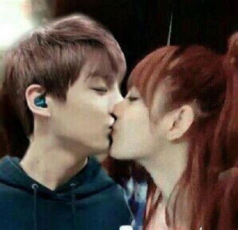 Lizkook😘😍 Fotos Lindas De Parejas Fotos De Parejas Jungkook