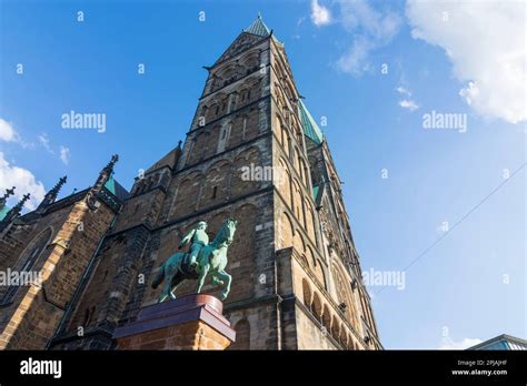 Bremen Bremen Cathedral Bismarck Monument In Bremen Germany Stock