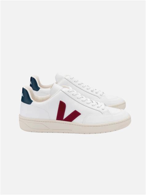 Veja V12 Leather Extra White Marsala Nautico Kempt