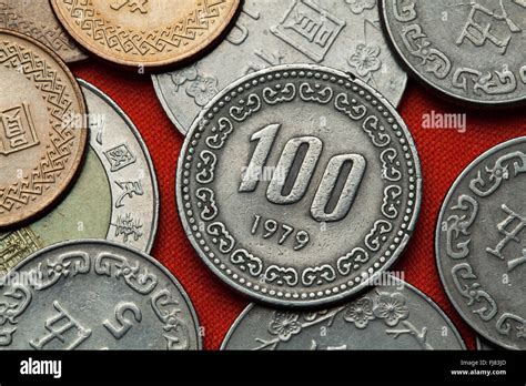 Coins Of South Korea South Korean 100 Won Coin Stock Photo Alamy