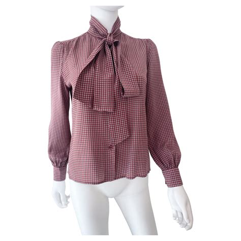 Vintage 1970s Silk Pussy Bow Blouse Top Burgundy And Gray Pied De Poule Size 6 8 For Sale At 1stDibs