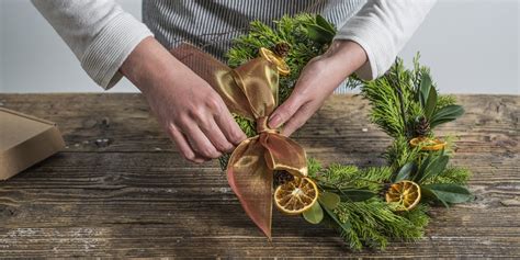 Comment faire une couronne de Noël DIY Marie Claire