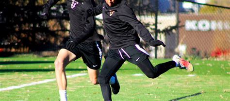 Mens Soccer Drops Final Two Matches Finishes Season On Losing Streak The Scribe