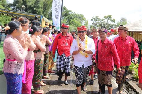 Festival Ulun Danu Dibuka Secara Resmi Oleh Bupati Tabanan Komang