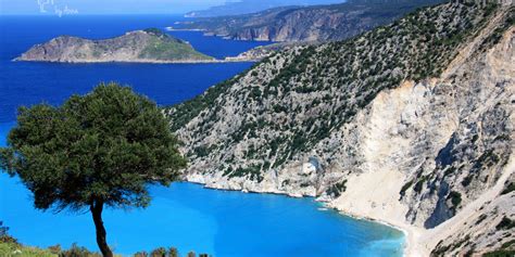 Reasons To Visit Kefalonia Greece Gomad Nomad