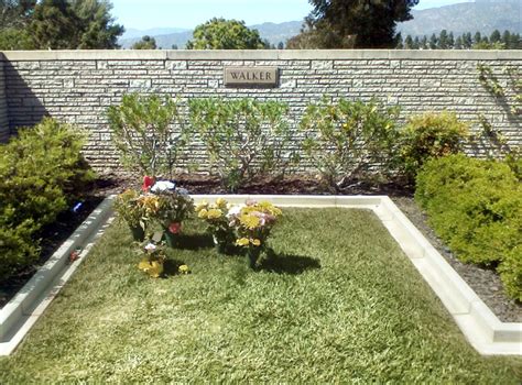 Paul Walkerss Grave Photo