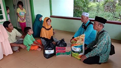 Penyaluran Bantuan Baznas Singkawang Untuk Warga Yang Tertimpa Musibah