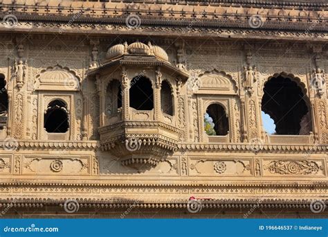 Maheshwar Temple Architecture Details Stock Image - Image of india ...