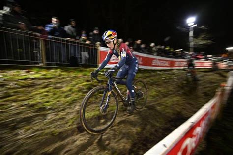 Cyclo cross Pauline Ferrand Prévôt blessée ne participera pas aux