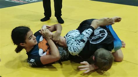 Brazilian Jiu Jitsu Girl Vs Boy Battle For The Arm Girl Loses By 2 Points But Almost Submits