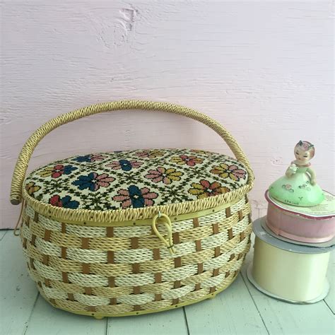 Vintage 1960s Singer Sewing Basket Vintage Sewing Basket Vintage