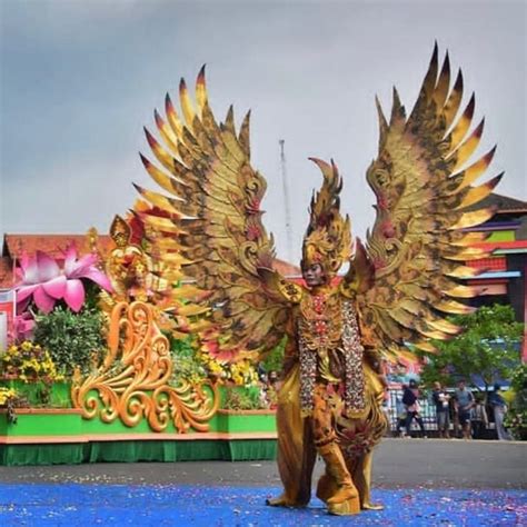 Maskot Kostum Batik Carnival